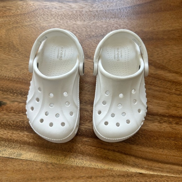 CROCS White Kids' Sandals - Picture 6 of 8